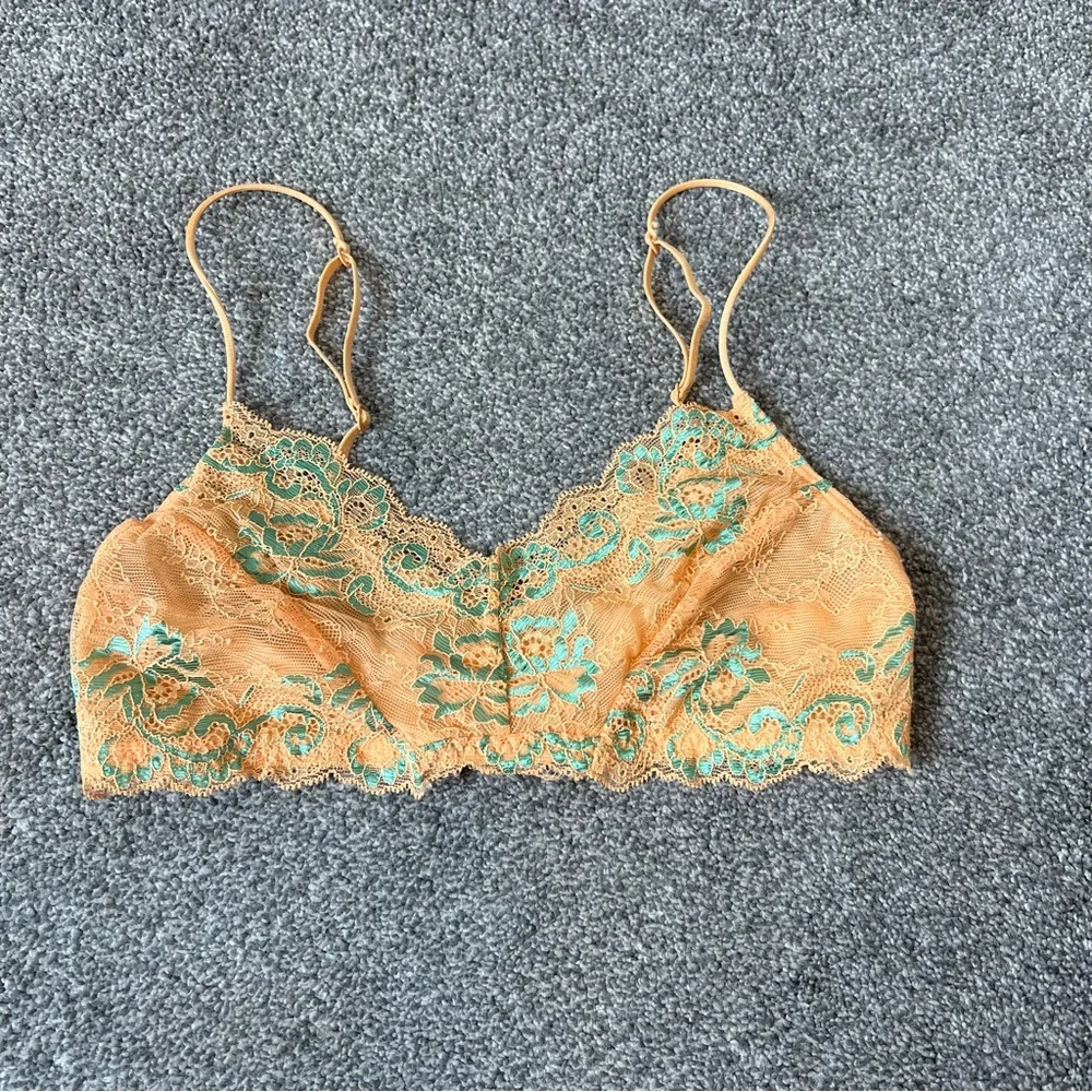 urban outfitters chloe orange lace bralette